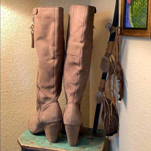 ALDO Suede Zip Boots 10 - Picture 5 of 10